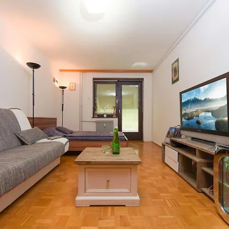 Rikli Apartment *