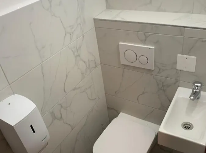 里克利布莱德公寓 *