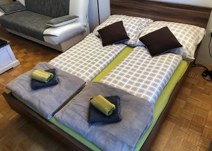 里克利布莱德公寓 *